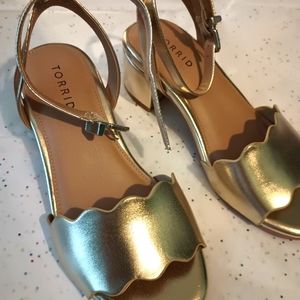 Torrid gold shoes NWOT